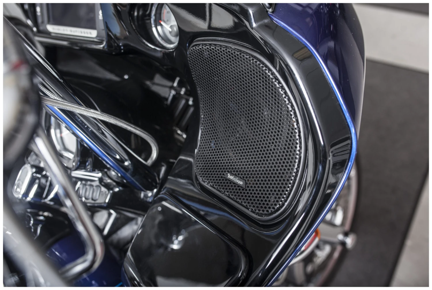 Rockford Fosgate Power 6.5" Speakers For Harley FLTR 1998-2013 3 Rockford Fosgate Power 6.5" Speakers For Harley FLTR 1998-2013 - Image 3